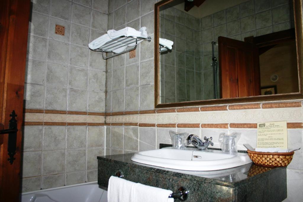 Posada La Venta De Quijas Room photo
